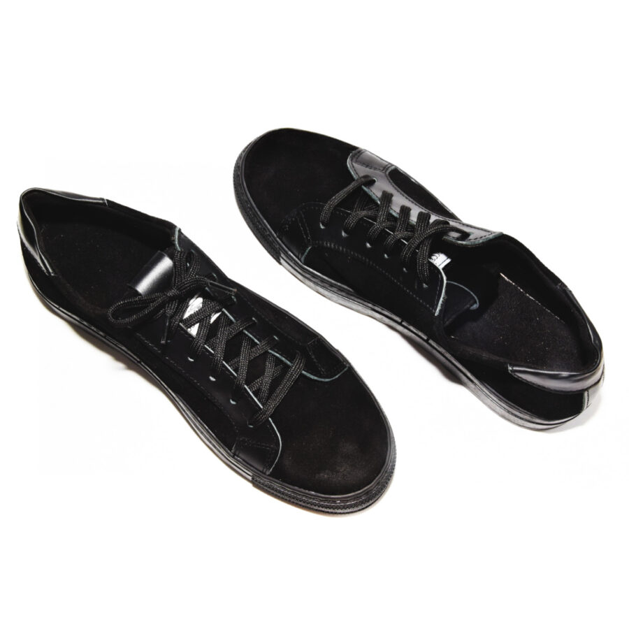 CRONUS | BLACK - Crossroads Footwear